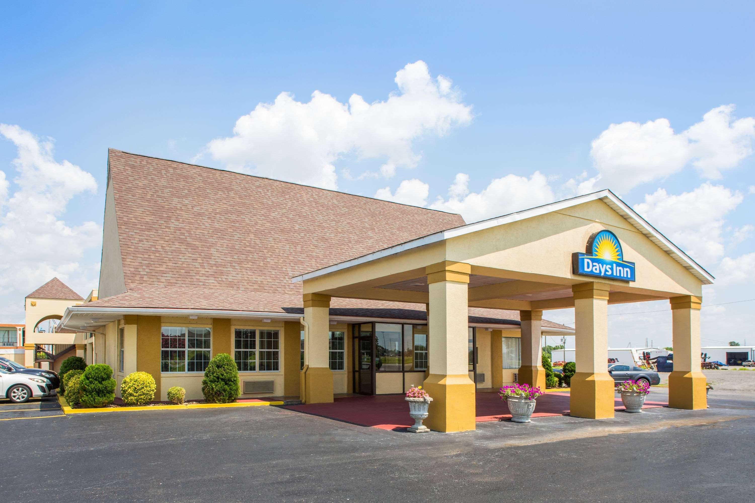 Days Inn By Wyndham Blytheville Eksteriør bilde