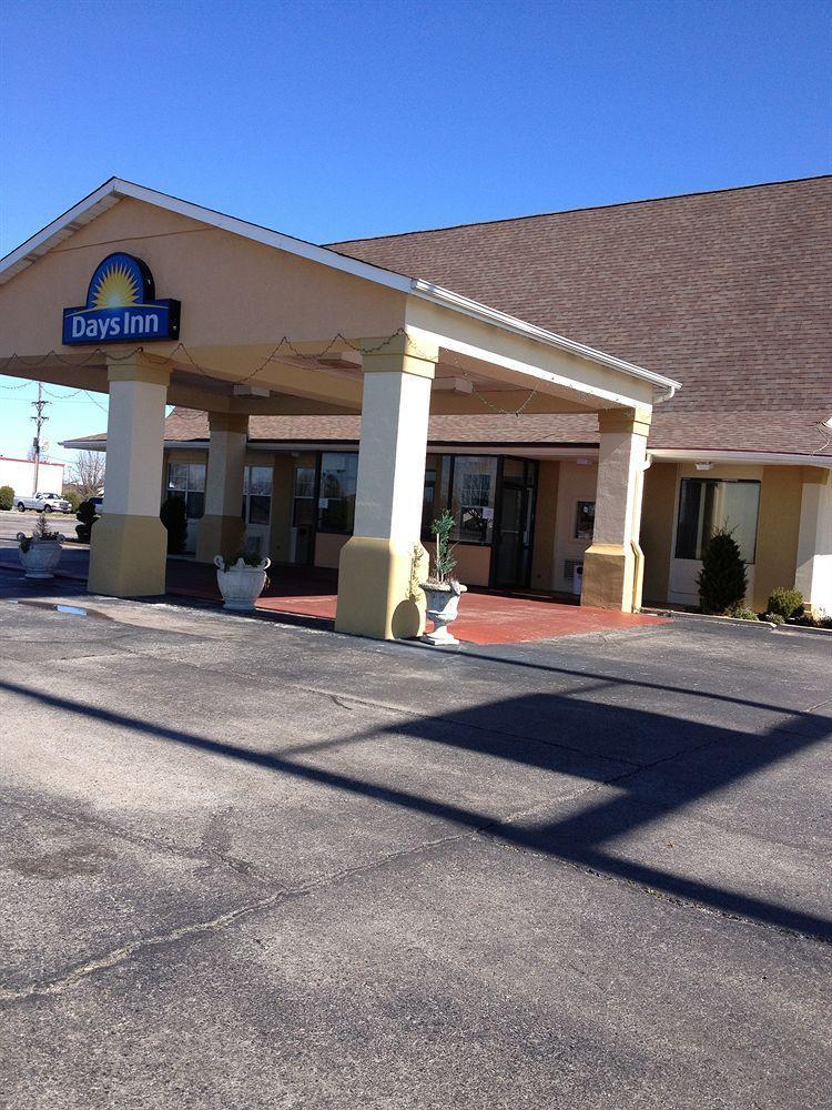 Days Inn By Wyndham Blytheville Eksteriør bilde